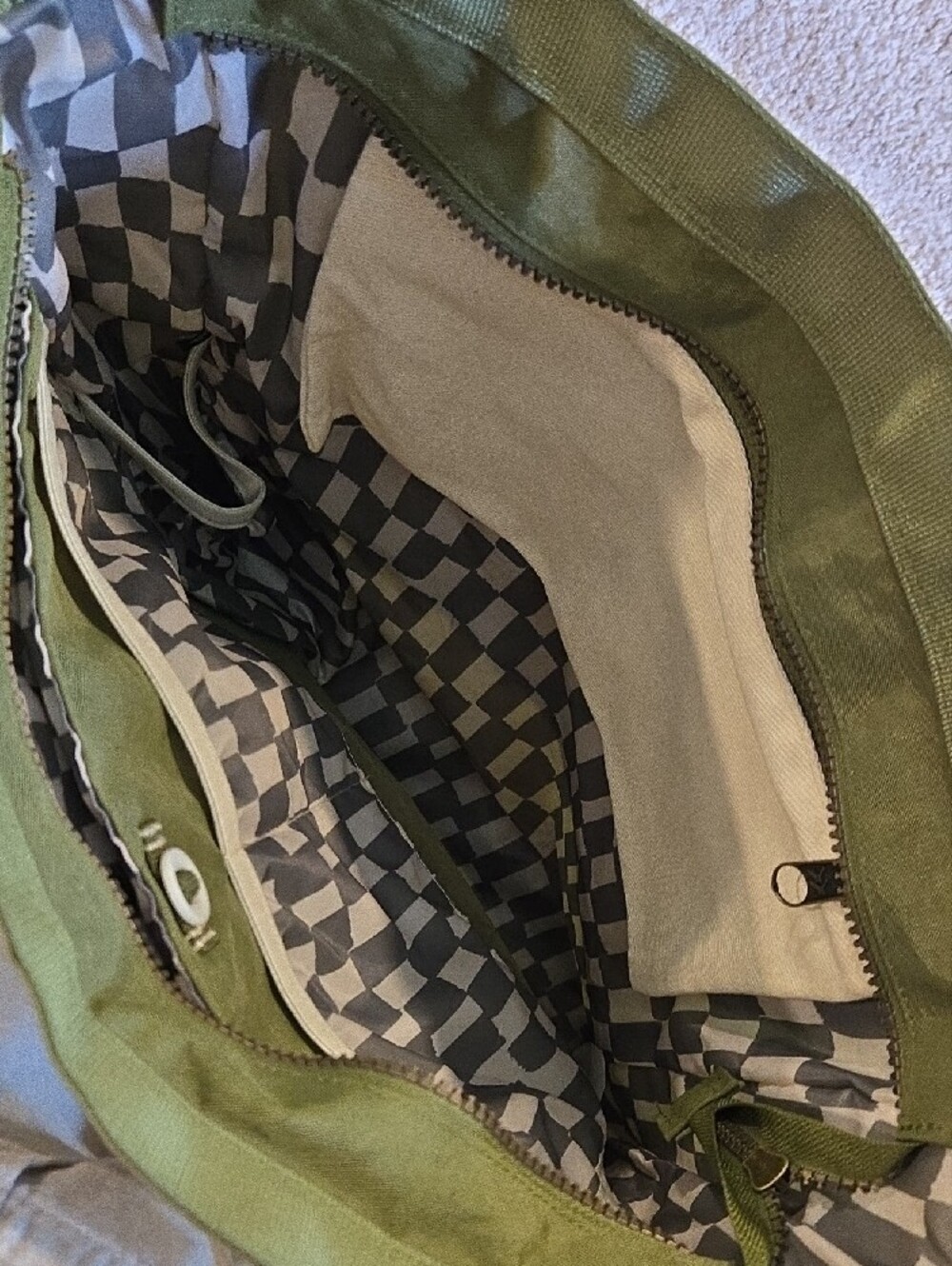 Thread Utility Tote - Picture 3 of 3